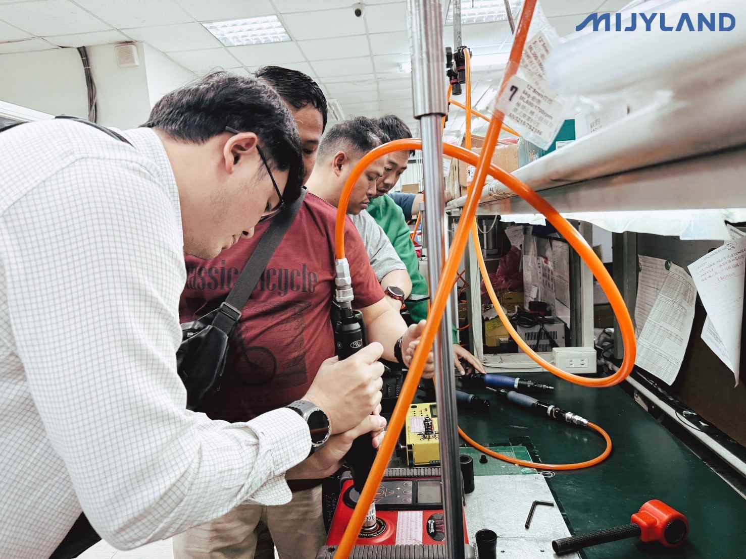 69B835F7-47CD-4FF3-9D8B-7A1EC36C94B3 69B835F7-47CD-4FF3-9D8B-7A1EC36C94B3